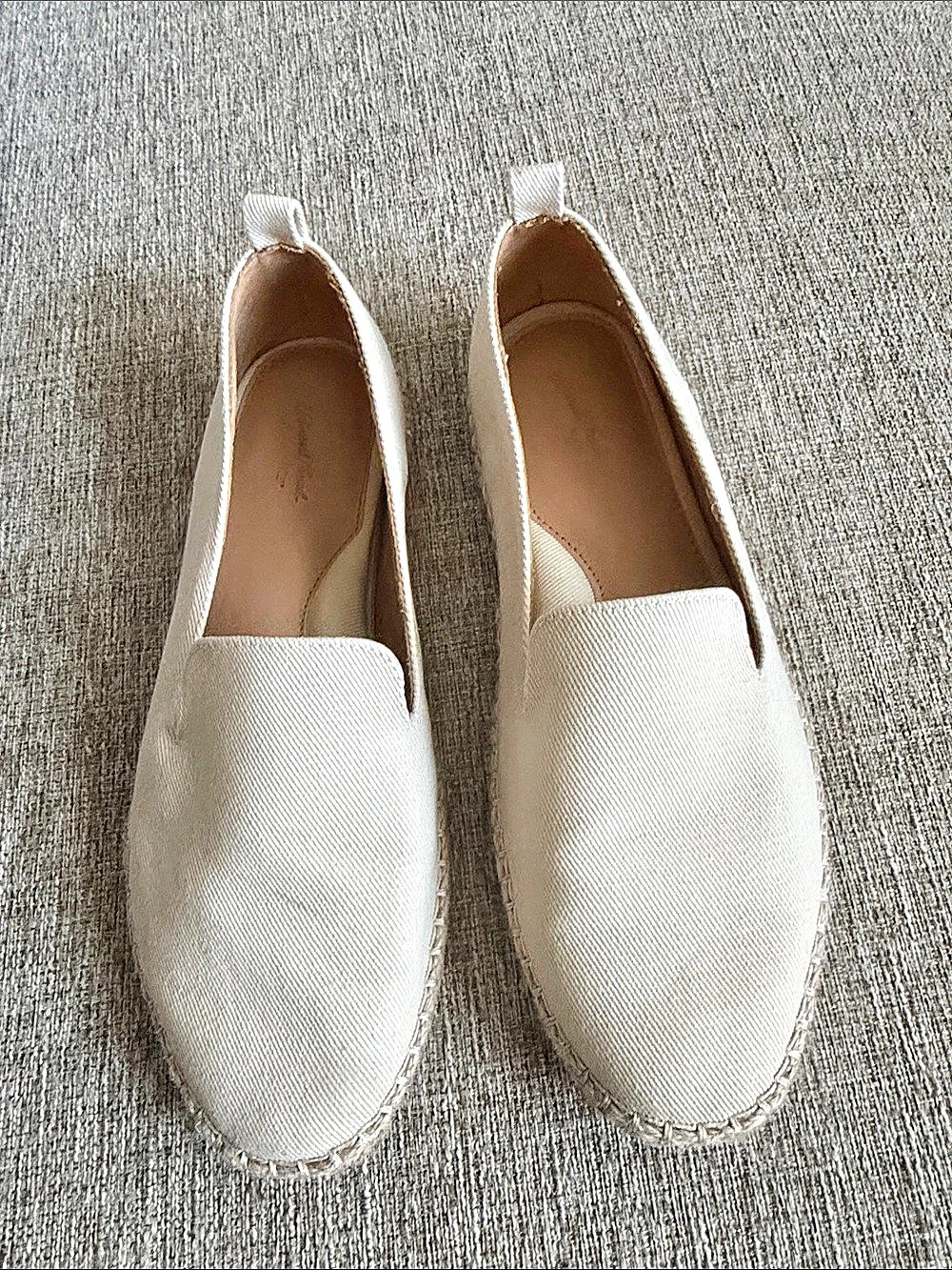 Universal Thread Flats Espadrille Flats in White US 9.5